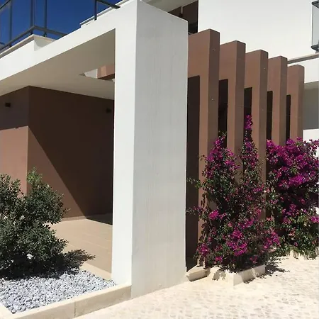 Villa Hortas - Modern At Silvercoast - Portugal