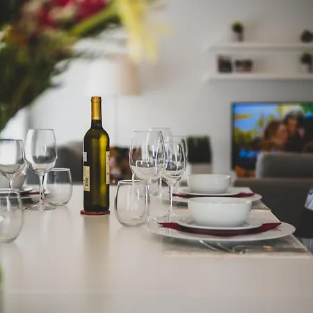 Hortas - Modern At Silvercoast - Portugal